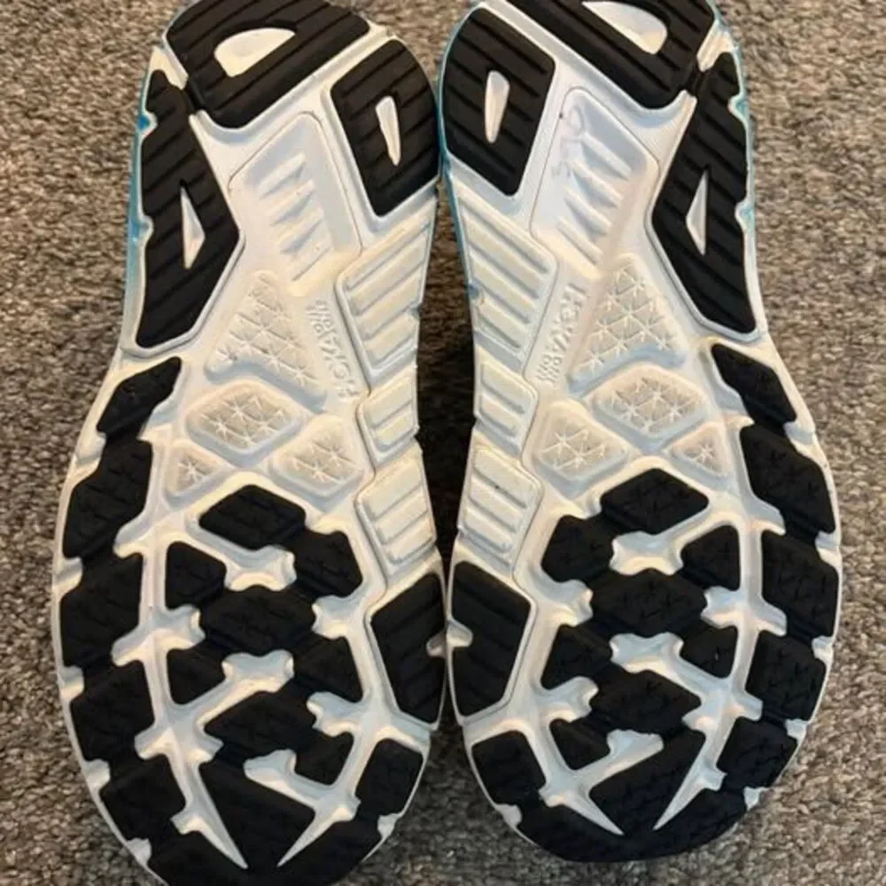 Hoka W Arahi 7‎ Running Shoes Size 10B